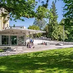 Historic Retreat In The Middle Of Town ベルゲン